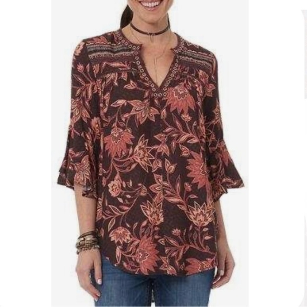 Democracy burgundy bell sleeve grommet floral top size small